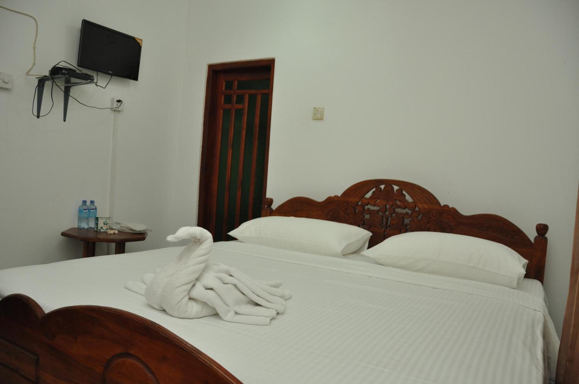 Sujatha Tourist Rest Hotell Dambulla Rom bilde