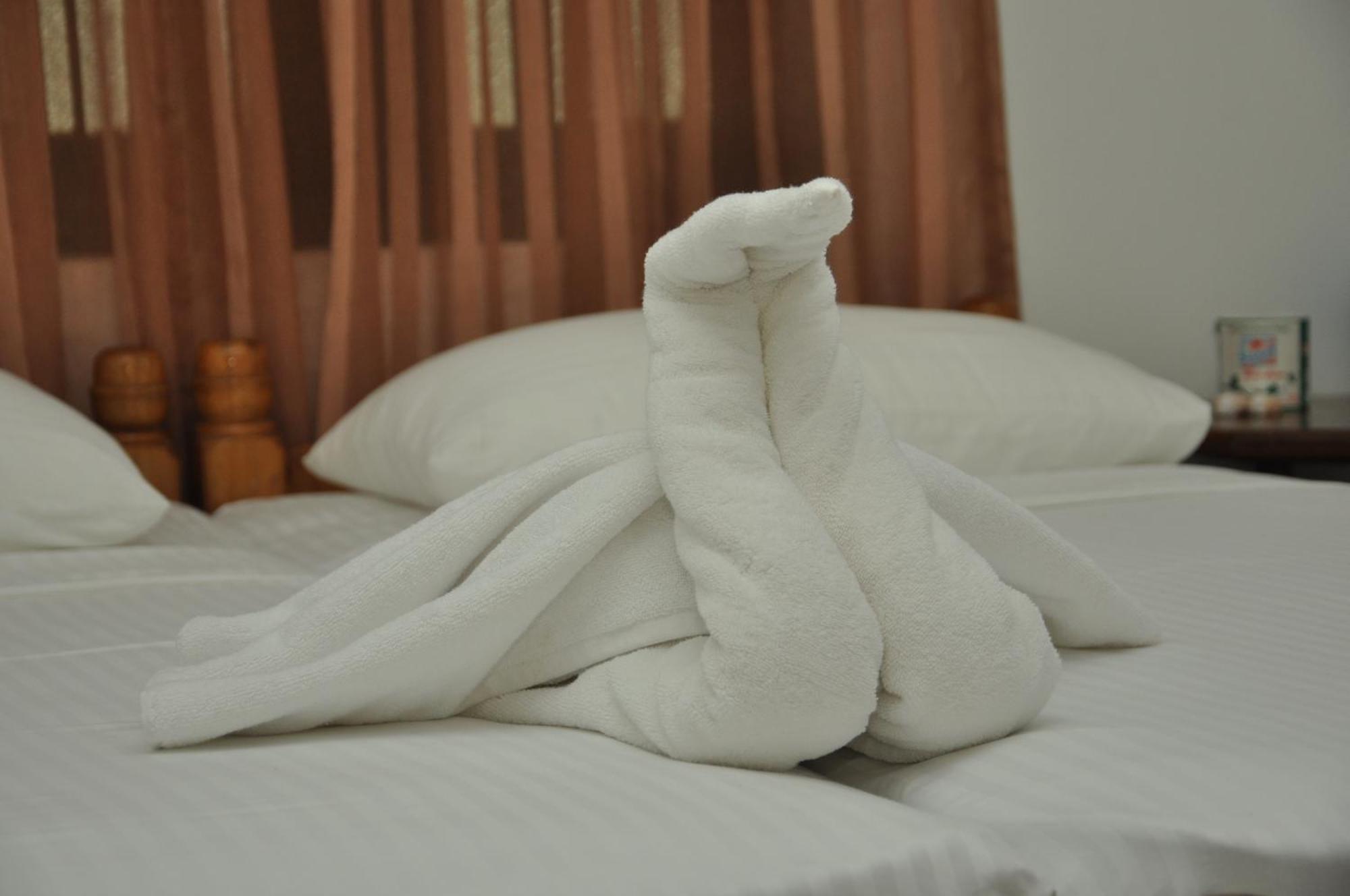 Sujatha Tourist Rest Hotell Dambulla Rom bilde