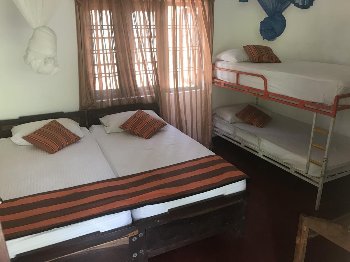 Sujatha Tourist Rest Hotell Dambulla Eksteriør bilde