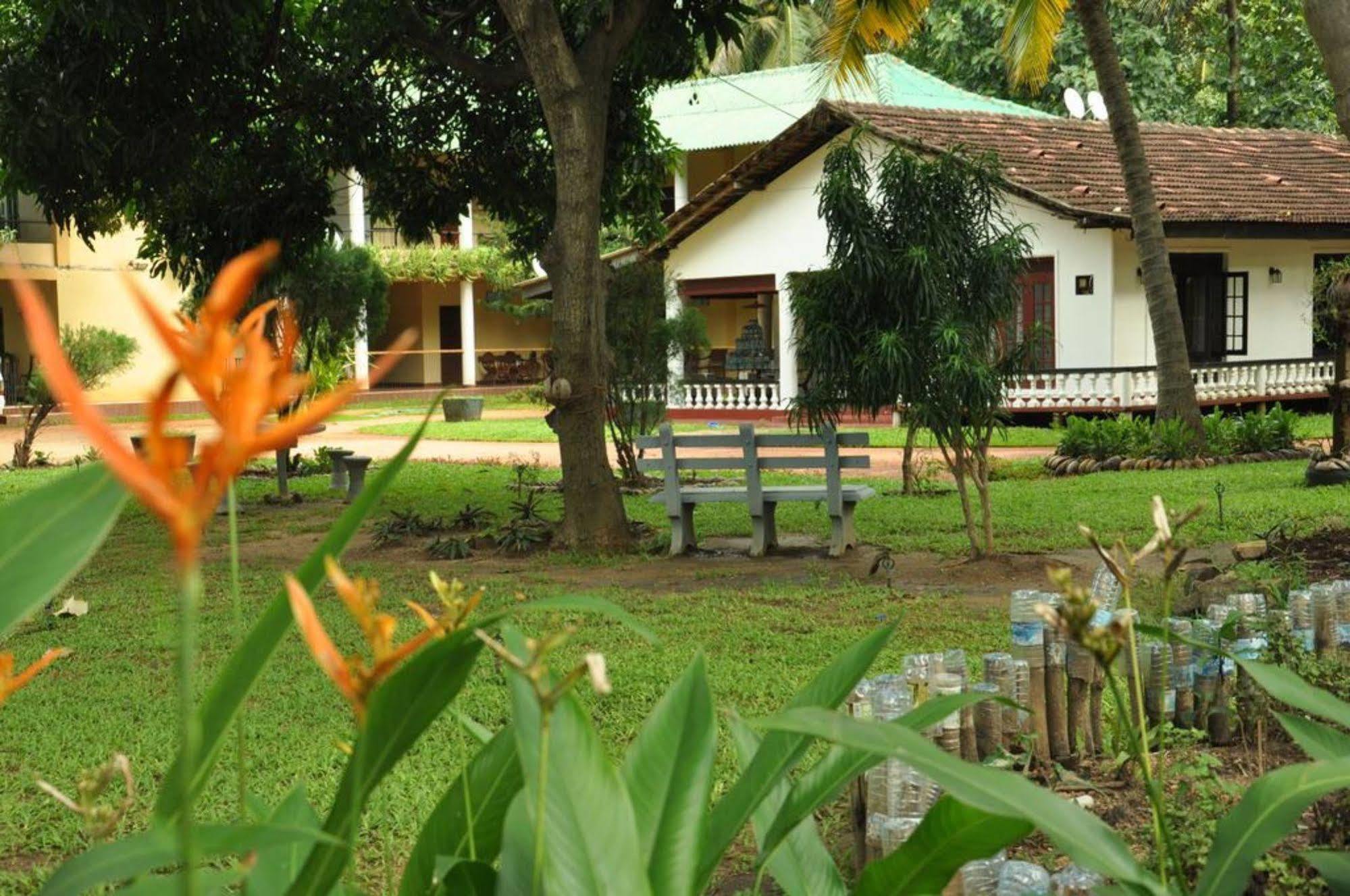 Sujatha Tourist Rest Hotell Dambulla Eksteriør bilde