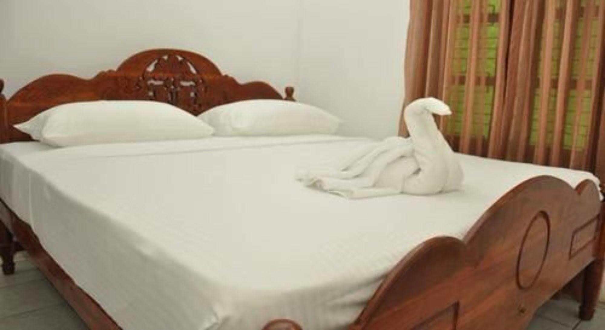 Sujatha Tourist Rest Hotell Dambulla Eksteriør bilde