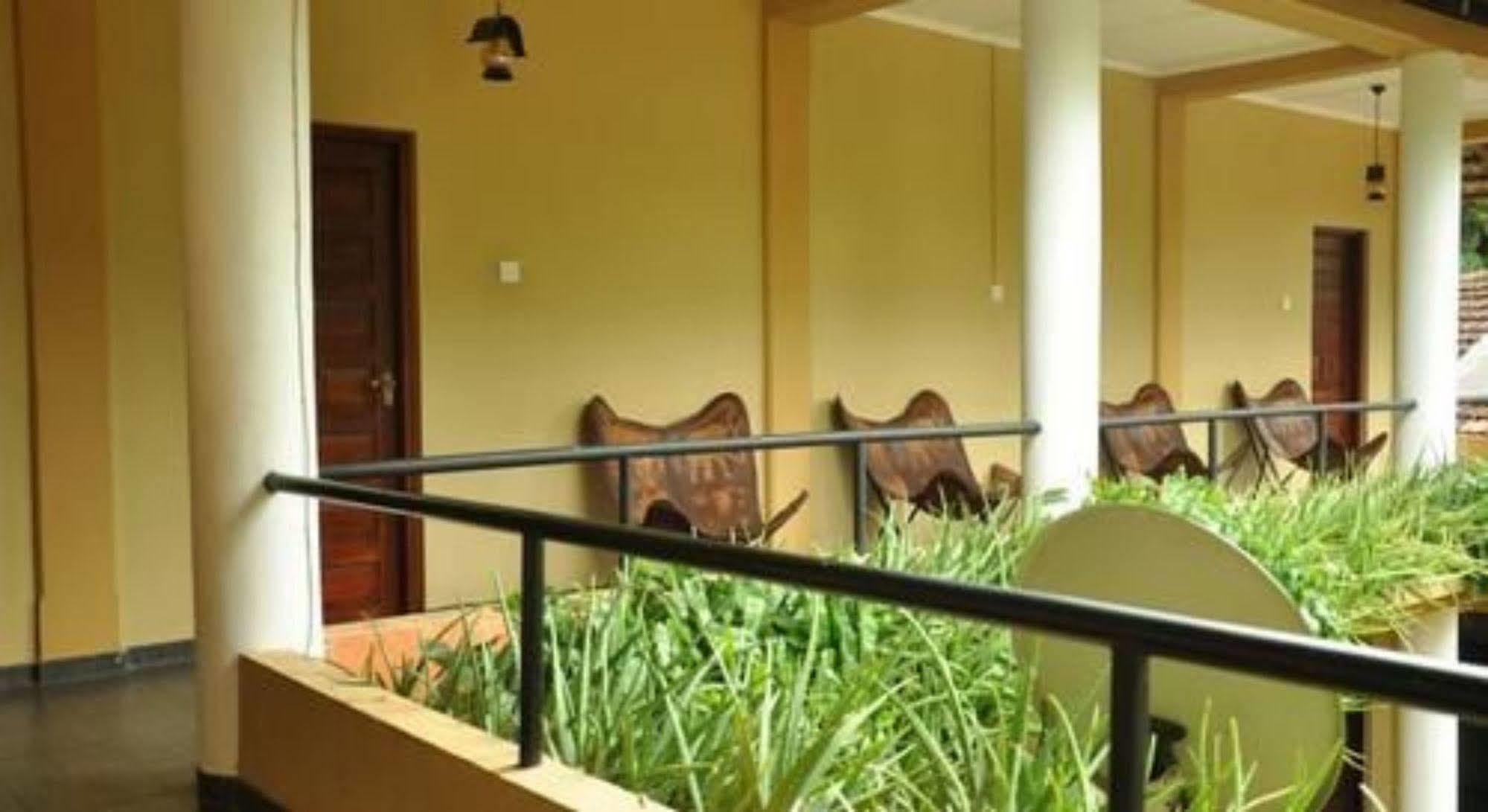 Sujatha Tourist Rest Hotell Dambulla Eksteriør bilde